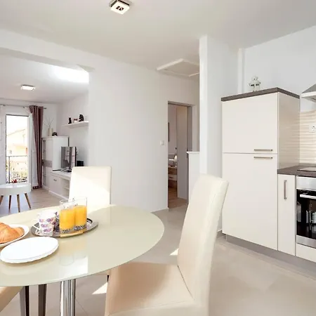 Apartment Antonella *